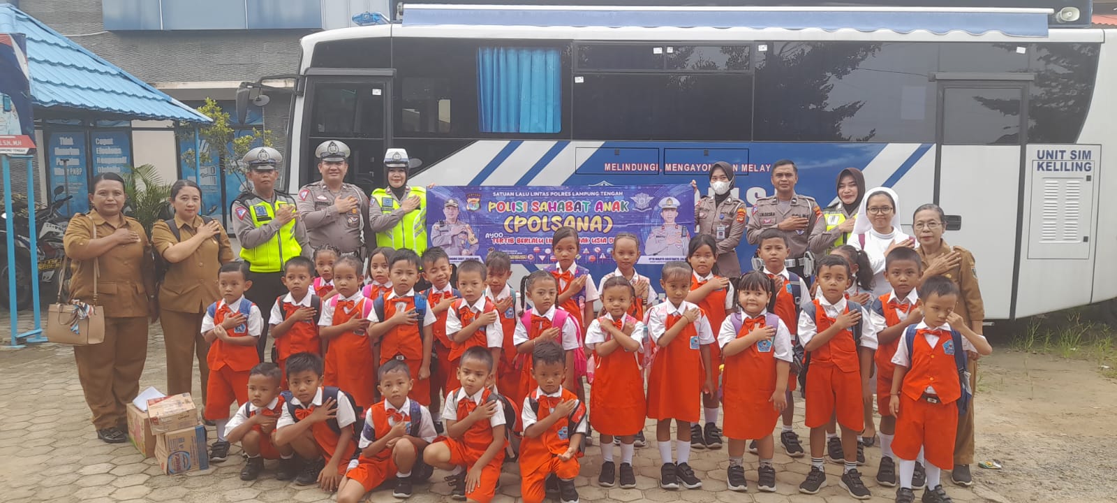 Polres lampung tengah menerima kunjungan dari Taman Kanak-kanak Xaverius ngesti rahayu punggur kab. Lampung tengah