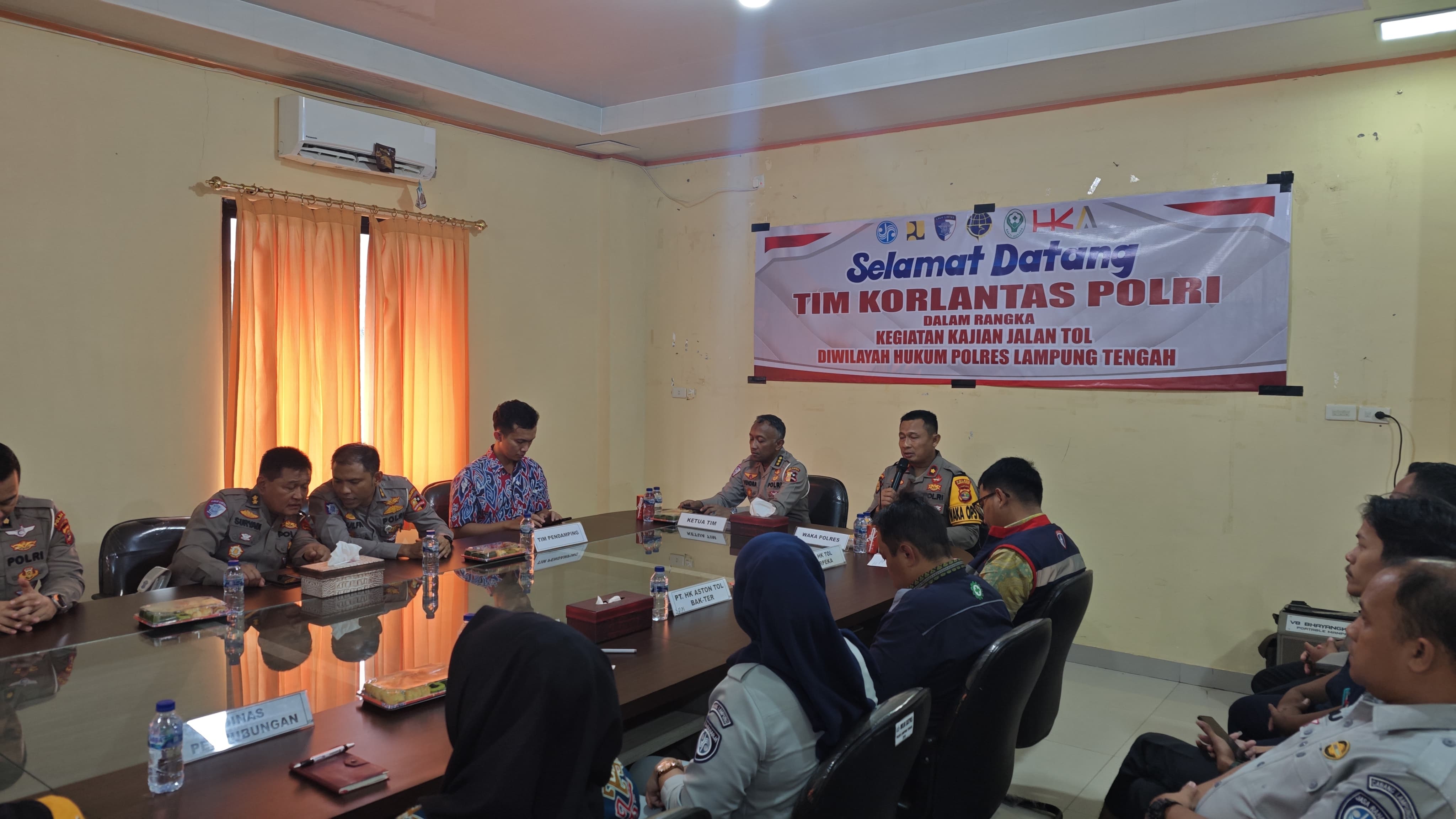 Kegiatan Kunjungan Tim Kajian Jalan Tol Korlantas Polri TA.2024 di Polres Lampung Tengah dalm rangka Melaksanakan FGD (Forum Group Disscussion) bersama Instansi terkait