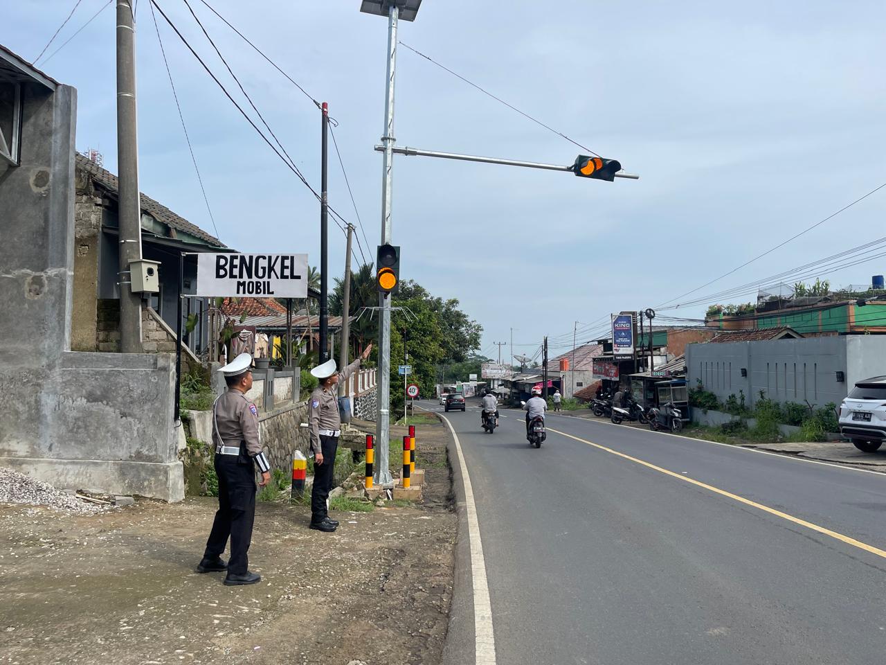 KAJIAN LALU LINTAS DAN SURVEI SARANA DAN PRASARANA JALAN NASIONAL DI RUAS JALAN RAYA DARANGDAN