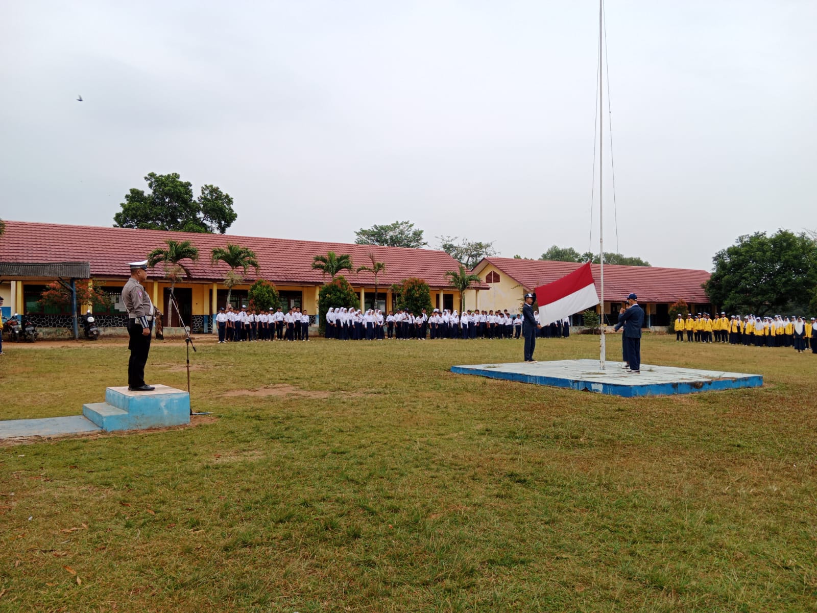 KEGIATAN POLICE GOES TO SCHOOL KE SMP N 2 BUMI RATU NUBAN KAB.LAMPUNG TENGAH