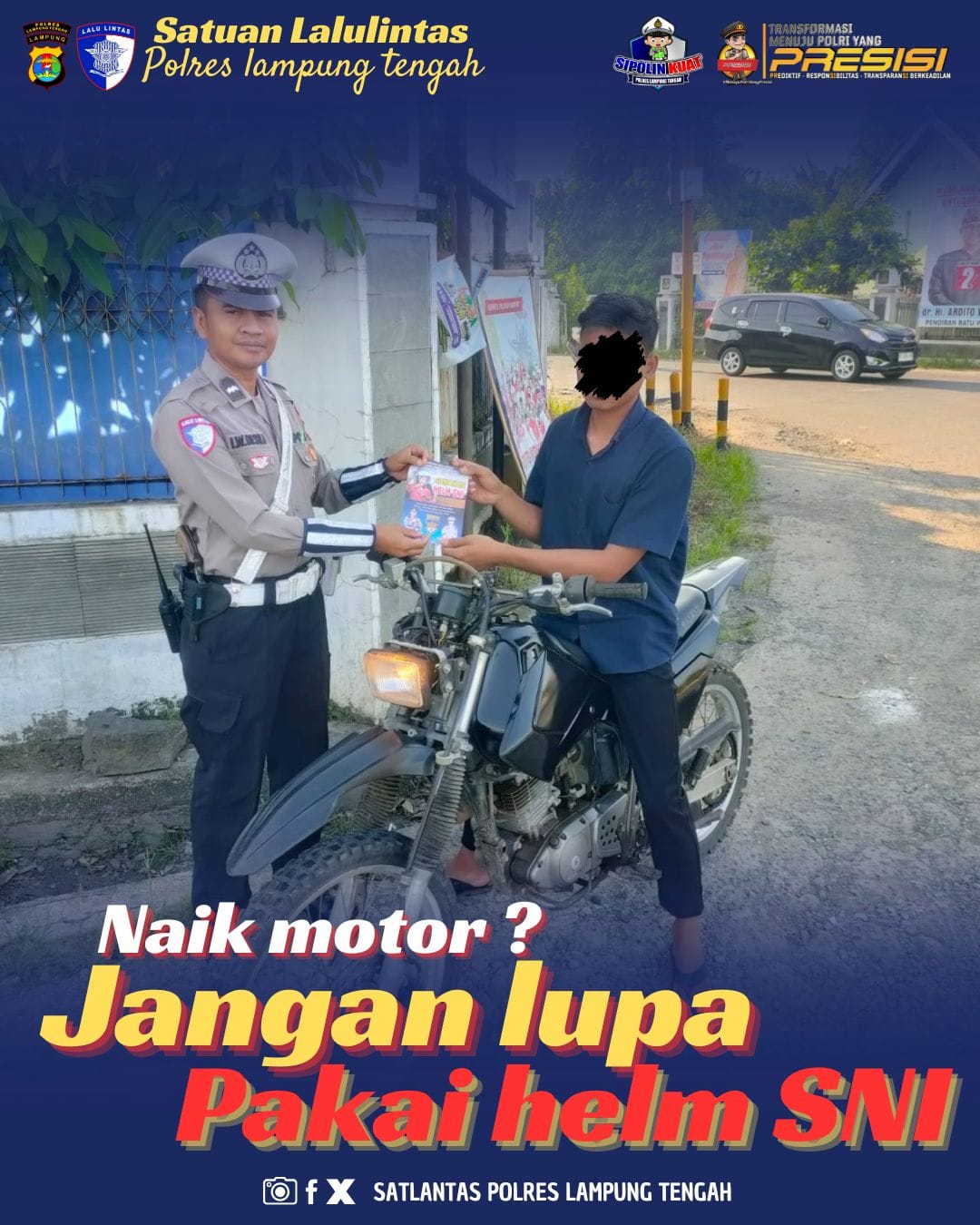 naik motor ? jangan lupa pakai helm