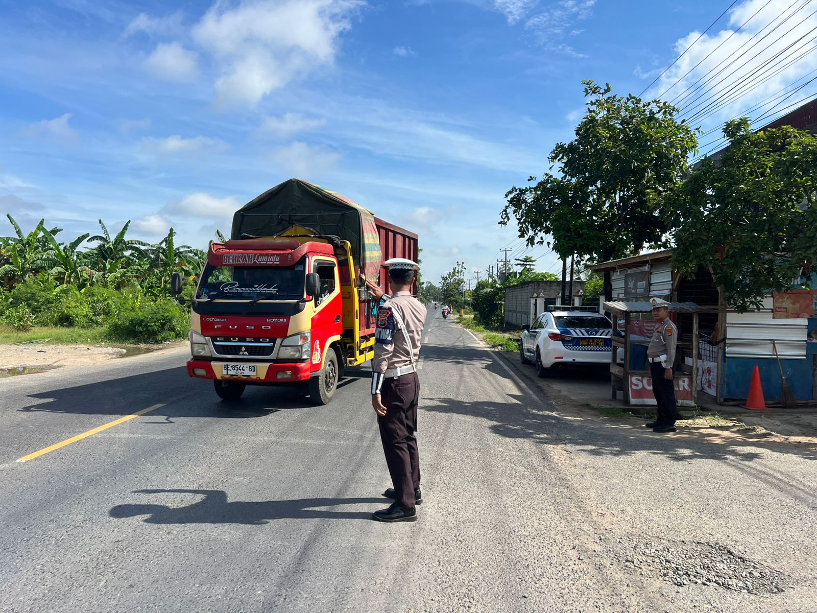 kegiatan pam lalin dan pam pengamanan unras damai oleh Grip jaya di PT Agung Jaya Raya Kec. Bumi Ratu Nuban Kab. lampung Tengah.