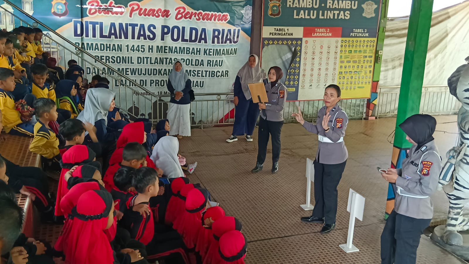 Program Police Sahabat Anak: Cara Menanamkan Budaya Tertib Lalu Lintas Sejak Usia Dini di Riau