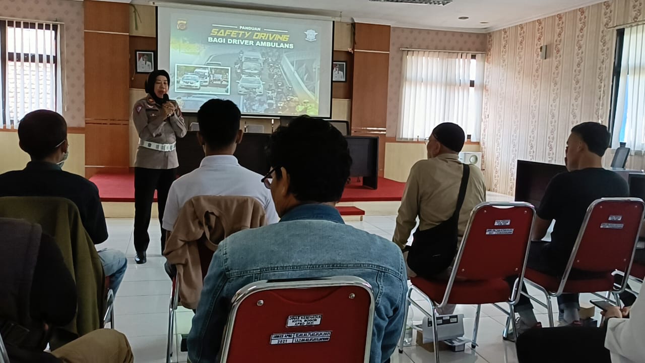 Seminar Safety Driving Bersama Driver Ambulans Kota Bogor